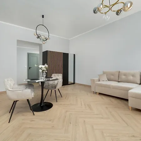 Dabrowskiego Climate Pet Friendly By Renters Apartment *